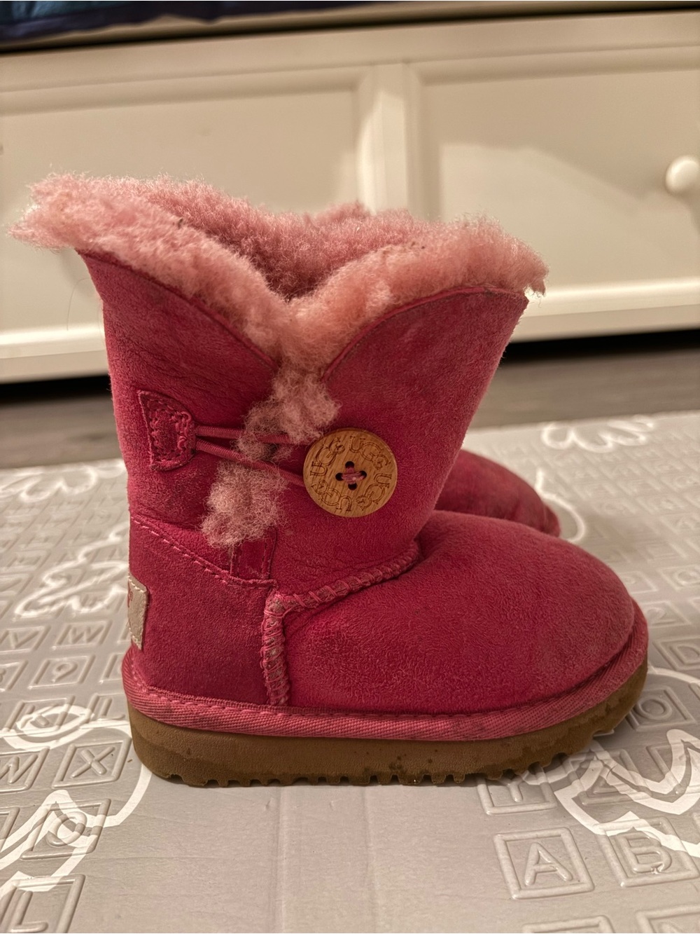 Toddler uggs